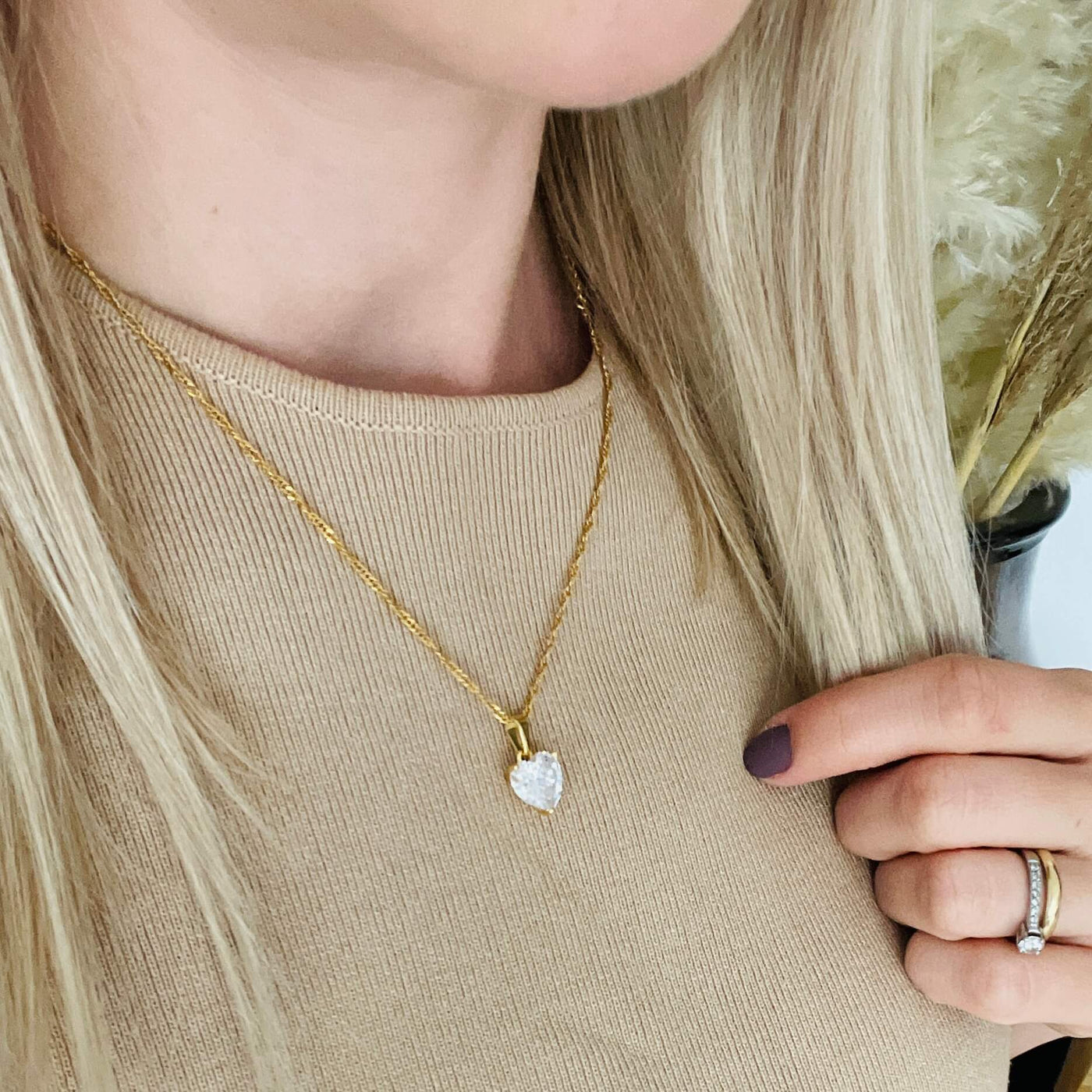 Halskette "Lovestone"